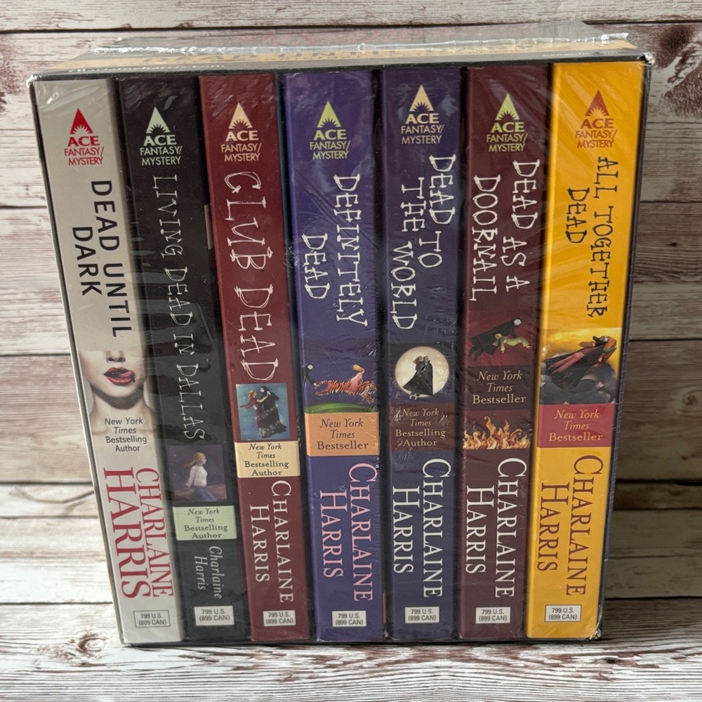 Charlaine Harris Sookie Stackhouse Fictional Paperback Dead Until Dark Set New